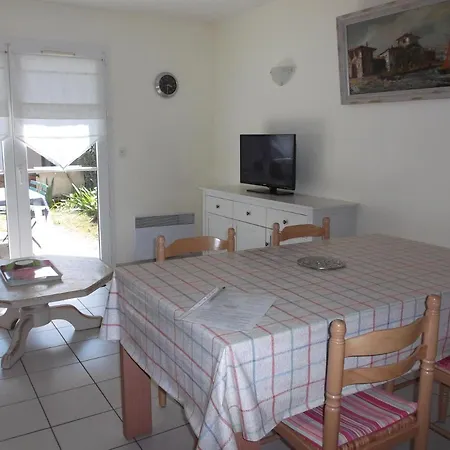 Etoile De Saint-Pair-sur-Mer